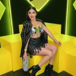 Geraldine Galvan Instagram - 💛EliotAwards 2022💛 @eliotmedia #EliotAwards2022 RP: @sd.talent Blazer y falda @valco_valeriacoa Top @ruben_osorio_mexico Bolsa: @elviacruzlopez Zapatos: @reginaromeromx Makeup @parrasisrael