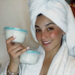 Geraldine Galvan Instagram – ✨🧖🏽‍♀️Mascarilla de arroz 🍚✨

Nos va a ayudar a aclarar y suavizar la piel. La podemos utilizar como mascarilla en el pelo 💇🏻‍♀️y lo deja súper sedoso 🧖🏽‍♀️💕

✨INGREDIENTES ✨
1 taza de arroz 🍚 
(Estos ingredientes son opcionales ) 
Aceite de 🥥 coco
Vitamina E 
Aceite de romero 🌱
Aceite de menta 🍵
Aceite de geranio 🌼
Aceite de limón 🍋