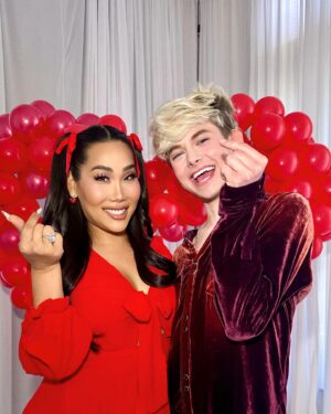 Gia Gunn Instagram - Sisterhood♥️ I’ve always wanted to hold space for my sisters to heal, laugh, cry and just feel celebrated - and b*tch I did that!! However I couldn’t have done it without @labamby @translatinacoalition - you continue to inspire me and I thank you so much!! Truly a dream come true✨

@thegunnstudio is available to host your next event or photoshoot! Link in bio.