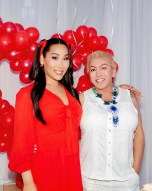 Gia Gunn Instagram - Sisterhood♥️ I’ve always wanted to hold space for my sisters to heal, laugh, cry and just feel celebrated - and b*tch I did that!! However I couldn’t have done it without @labamby @translatinacoalition - you continue to inspire me and I thank you so much!! Truly a dream come true✨

@thegunnstudio is available to host your next event or photoshoot! Link in bio.