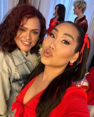 Gia Gunn Instagram - Sisterhood♥️ I’ve always wanted to hold space for my sisters to heal, laugh, cry and just feel celebrated - and b*tch I did that!! However I couldn’t have done it without @labamby @translatinacoalition - you continue to inspire me and I thank you so much!! Truly a dream come true✨

@thegunnstudio is available to host your next event or photoshoot! Link in bio.