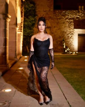 Gia Gunn Instagram - Zacatecas🖤 gracias @cesarmushi por invitarme a esta tierra tan hermoso.

📸 @juvidel @valjoestudio 
💄 @diegomedinabeauty @george_anthony_j