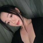 Gia Kim Instagram - I put myself through all the toxic diet trends all throughout my 20s. It left long-term repercussions that completely ruined my healthy natural relationship with food, which was only meant to bring joy. It’s been 3 years since I recognized my disordered eating habits. I am still recovering. I still occasionally (but a lot less) struggle through body image issues. I’d get into obsessive thoughts about food & weight & what I ate / what I should eat, etc.. In the past the default reaction would be to force myself into action sprouting from thoughts of self-deficiency and negative self-image. But now I keep reminding myself of one of my favorite quotes - we can’t shame ourselves into change, only love ourselves into evolution. And it’s been a game changer in how I look at situations whenever I feel old toxic patterns kicking in. You can’t shame yourself into change, only love yourself into evolution. 🙏🏻❤️ And what a waste of precious fking energy and time I have on Earth to be focusing on all the wrong things!!!!!! 😅😭WE HAVE SO MUCH MORE TO OFFER THAN OUR BODY FAT PERCENTAGE!!!!🤣🤣🤣 January 2024 has been an amazing start to this year already. Can’t wait for the rest of the year!!! 🤩 나 자신을 미워해서 변화시키려는 대신 나 자신을 사랑해서 진화시키자는 마음가짐으로 항상 ❤️ 올해 첫 달 너무너무 좋은 시작!!!! 🥰🥰🥰