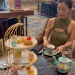 Gia Kim Instagram - Honestly, the highlight of this Singapore trip was being able to give my mum the VIP treatment she truly deserves and I have Intercontinental Singapore to thank for that. They truly did treat us to the best in every way and made us feel so taken care of, from the junior suite to the dining experiences, beautiful afternoon tea, to the club lounge that always served more afternoon tea whenever we felt like it ☺️. Thank you so much staff at @interconsin for making this trip a much more memorable one for me and my mum. It was her first trip since COVID. I hope you know you made this a very special trip for both of us. Thank you 🥹🩷