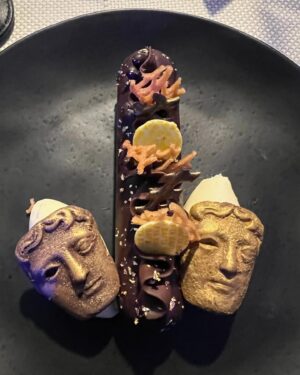 Gillian Anderson Instagram - what a night @bafta
