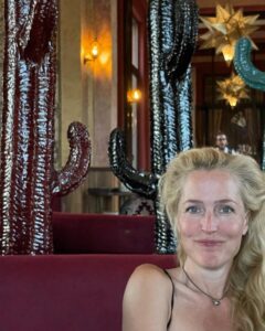 Gillian Anderson Instagram - Double trouble. #penisoftheday