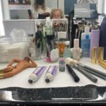 Gillian Anderson Instagram - Jean’s baaaaaack! @sexeducation (thank you to @mykitco @glossier @sciencemagic.inc @chantecailleuk @renskincare @hairbysammcknight for your lovely products!) and of course @emilybilverstone1 and @lisaeldridgemakeup