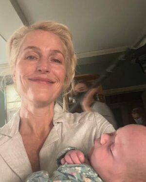 Gillian Anderson Instagram - In 2023, we finished our final season of @sexeducation. Very grateful for 4 seasons with this amazing cast and crew and to @asabopp for being the best fake son a gal could ask for. 

xx from your forever shag specialist and king of everything