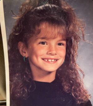 Gina Carano Instagram - If you have no direction of what you want to do with your life… maybe become the person you needed when you were younger. ❤️☺️🙇‍♀️