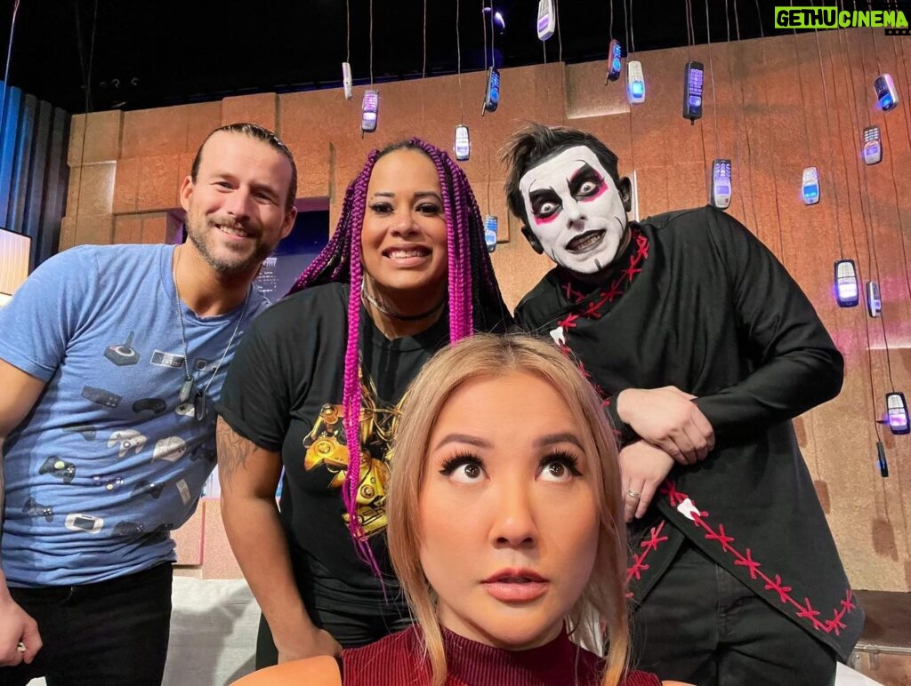 Gina Darling Instagram - Look! I made new friends! 😍 Having @nylarosebeast @adamcolepro and @danhausenad on Attack was SO MUCH FUN! ❤️❤️❤️❤️ #AEW #G4TV #AttackOfTheShow