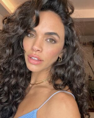Giovana Cordeiro Instagram - 🪼