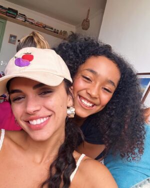 Giovana Cordeiro Instagram - Primeira semana de férias e muitas skins 🦎