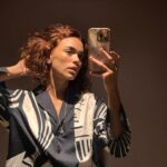 Giovana Cordeiro Instagram - Próxima selfie só no velho continente 🤭