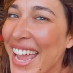 Giselle Itié Instagram - Como é bom cuidar da pele e fazer as nossas escolhas de um jeito mais agradável né? Eu sou adepta da depilação a laser e sempre tentei encontrar um lugar que me desse uma boa tecnologia - e principalmente um procedimento mais confortável! A @laserfast é uma clínica inovadora, com um método confortável e que atende todos os tipos e tons de pele. Aproveitem pra conhecer com esse baita PRESENTE que preparei pra vcs que me seguem: Quem for meu seguidor aqui tem 10 sessões de depilação a laser, disponível na Laserfast 💜 Link nos meus STORIES, veeeeem