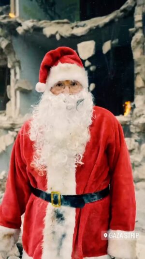 Giselle Itié Instagram - As crianças de Gaza nesse ano não estão esperando Papai Noel. Elas esperam um CESSAR-FOGO.

Via @motaz_azaiza