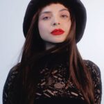 Gisselle Kuri Instagram - Enamorada del nuevo Rouge Dior Forever de @diorbeauty 💋demasiado poder en un solo lipstick 🥵❤️‍🔥 @diorbeautylovers #foreverrouge TEAM ✨ Foto: @karlalisker Video: @arturogomezdirector MUA: @robbielikemargot Hair: @alejandroiniguezhair Stylist: @andreamdz Set: @sofiariveragg Total look @dior