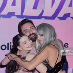 Gisselle Kuri Instagram - Que noche tan bella 💘 tengo el corazón lleno de felicidad y gratitud por compartir este proyecto con personas tan increíbles 💜 los amo y admiro profundamente. @giuseppegamba_ @michellerenaud @elalexfdz @manucalderon_9 @merceditas1970 @anabelferreirab son maravillosos 😍. - Gracias @pirexiafilms y al Direc más chido que no tiene Instagram, pero lo queremos mucho #JMcravioto Gracias @videocine , al fabuloso Fabricio, y a todo el crew chidísimo de @malvadamovie Aplausos máximos a mis niñas de @conceptoshe gracias por acompañarme siempre, las amo 💜. Y más aplausos al glam team más top: MUA: @karianamua Hair: @javierdiaz_hairstyle Stylist: @dantealbertti Nos vemos en el cine este 29 de diciembre para disfrutar de Malvada con unas buenas palomitas y nachos con muchos muchos jalapeños. 🍿🔮🦃✨👩‍❤️‍👨🧹💘. Lxs amo, siempre. Gracias. -G.