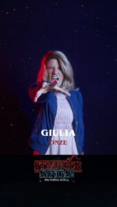 Giulia Nassa Instagram - Das terras paulistanas para o mundo invertido, @giunassa é Onze 🧇🔦 Estreia em Maio no @teatrofashionmall 🎥 @stone.artfilms