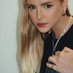 Giulia Nassa Instagram - 🌌 Esse look tinha um boné… :’(