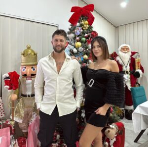 Giuseppa Ciurleo Instagram - Un an plus tard 🥹🫶🏼 ton premier noël avec nous ❤️ 

Joyeux réveillon à tous ✨