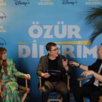 Gizem Karaca Instagram - ‘Özür Dilerim’ önizleme gecesinden minnoş görüntüler bırakıyorum buraya. 🧿💙 14 Nisan @disneyplustr de! @ibrahimbuyukak @oguzhankoctv @25film