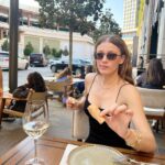 Gizem Karaca Instagram - Yeah i eat the crust. 🫱🏻