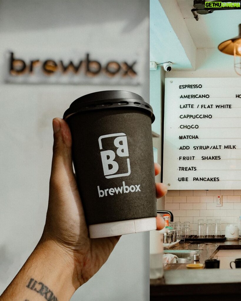 Glaiza de Castro Instagram - 📍Second order of business: Have a cup of coffee at the cozy @brewboxbaler ☕️ Special thanks to @glaizaredux & @david.rainey89 for the warm welcome 🤙🏽 #GrindPhilippines