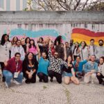 Glamour Garcia Instagram - @cclgbtisul é referência em saúde, convivência, cidadania e arte! Fazer parte da programação foi super realizador! 🏳️‍🌈🏳️‍⚧️🏳️‍🌈🏳️‍⚧️ ZONA SHOW ENTREGANDO TUDY 🏳️‍⚧️🏳️‍🌈 Lindo momento para matar a saudades de amados amigos que estavam presente 😍😇😍😊 Concepção e Atuação: Glamour Garcia Direção: Glamour Garcia e Alexandre Magno @alexandremagnoakaemilianomanso Dramaturgia: Glamour Garcia e Alexandre Magno @alexandremagnoakaemilianomanso Direção de Arte: Marcelo X Beleza e figurino: Rafael Bento Rosa @rafaelbentorosa Design de Figurino: Aia Lagogo Honda @lagoogoohonda DJ Alcimar @djalcimar Foto, Video e Design Gráfico: Leonardo Pequiar @leonardopequiar Produção: e Andrez Ghizze e Zuri Produção @ghizzeandrez @zuriproducoes