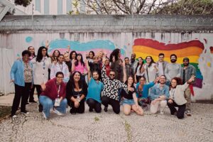 Glamour Garcia Instagram - @cclgbtisul é referência em saúde, convivência, cidadania e arte! Fazer parte da programação foi super realizador! 🏳️‍🌈🏳️‍⚧️🏳️‍🌈🏳️‍⚧️ ZONA SHOW ENTREGANDO TUDY 🏳️‍⚧️🏳️‍🌈 Lindo momento para matar a saudades de amados amigos que estavam presente 😍😇😍😊

Concepção e Atuação: Glamour Garcia
Direção: Glamour Garcia e Alexandre Magno @alexandremagnoakaemilianomanso 
Dramaturgia: Glamour Garcia e Alexandre Magno @alexandremagnoakaemilianomanso 
Direção de Arte: Marcelo X
Beleza e figurino: Rafael Bento Rosa @rafaelbentorosa 
Design de Figurino: Aia Lagogo Honda @lagoogoohonda 
DJ Alcimar @djalcimar 
Foto, Video e Design Gráfico: Leonardo Pequiar @leonardopequiar 
Produção: e Andrez Ghizze e Zuri Produção @ghizzeandrez @zuriproducoes