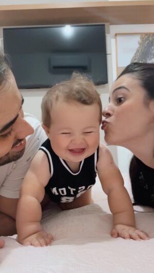 Glenda Loures Instagram - Eu não dou conta do meu filho gostoso 💙
