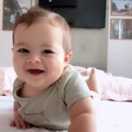 Glenda Loures Instagram - Ele acabou de acordar, não vai te dar trabalho não 😂💙