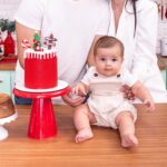 Glenda Loures Instagram - 5 meses e primeiro natal do nosso príncipe! Te amamos, nosso príncipe sorridente ❤️ • Fotografia: @michelle_santosfotografia @fotografia.ami