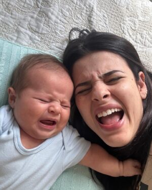 Glenda Loures Instagram - Quando tiver filho eu amadureço
Eu com filho: