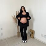 Glenda Loures Instagram - Registros de Tetteo enquanto caminhamos pra 29 semanas no forno e eu sigo insistindo em usar alfaiataria 🤡😂🥹🤰👶