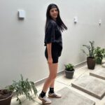 Glenda Loures Instagram - Vocês não sabiam mas eu jogo futebol 😂 Estreiando meu adidas hoje