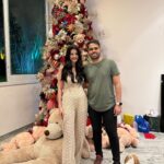 Glenda Loures Instagram - Feliz Natal, pessoal! Que nesse dia o lar de todos vocês seja repleto de amor 🎄❤️
