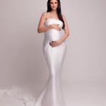 Glenda Loures Instagram - E que comece o feed do melhor ensaio da vida 🤍🤰 Gratidão por essa equipe dos sonhos: Photo e Make: @byjhonm Cabelo: @euandressahair Produção: @cia.brand