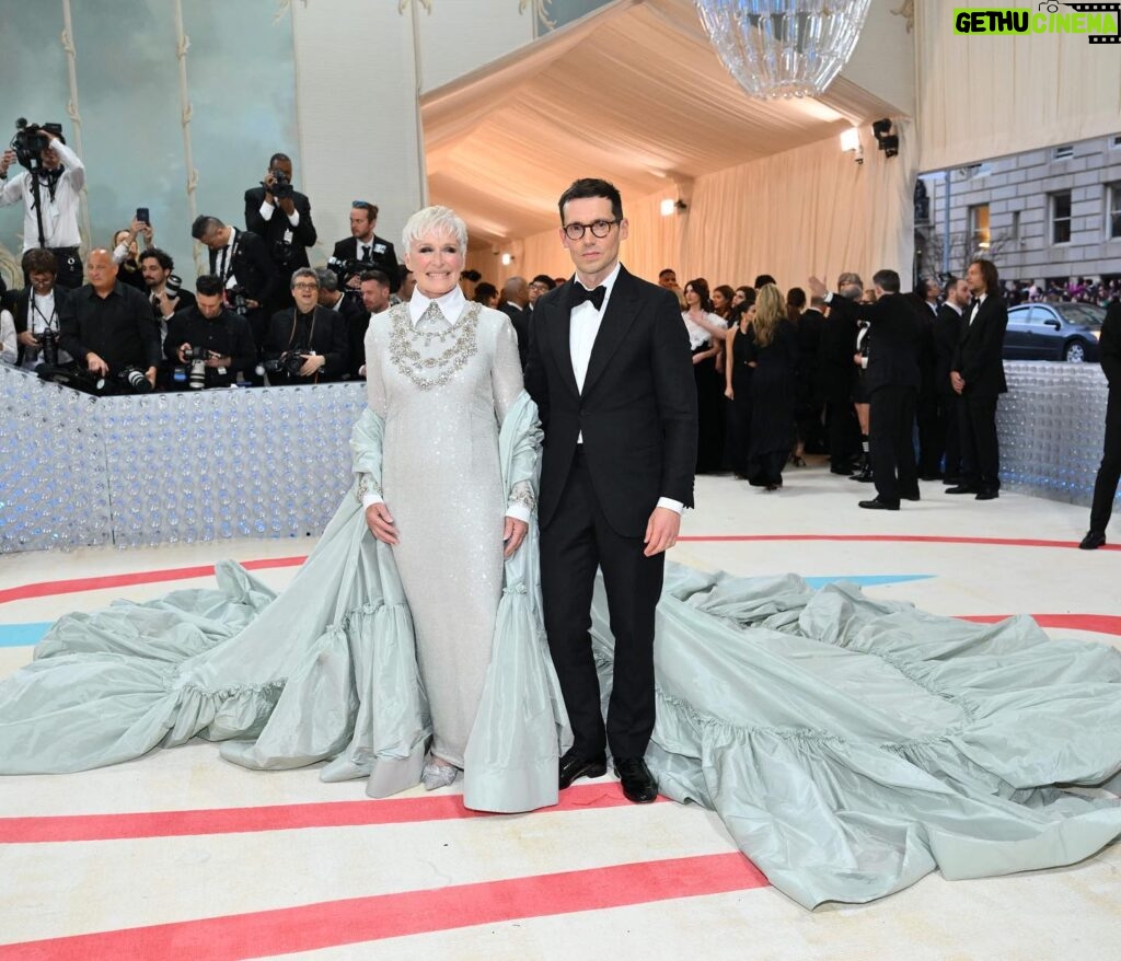 Glenn Close Instagram - What an extraordinary night at the Met Gala. I was so honored to be wearing Erdem while on the arm of the gallant, attentive, witty and supremely talented Erdem Moralioglu, himself. Thank you, Anna Wintour, for creating a truly extraordinary night. Somewhere in the cosmos, Karl Lagerfeld surely felt the love.