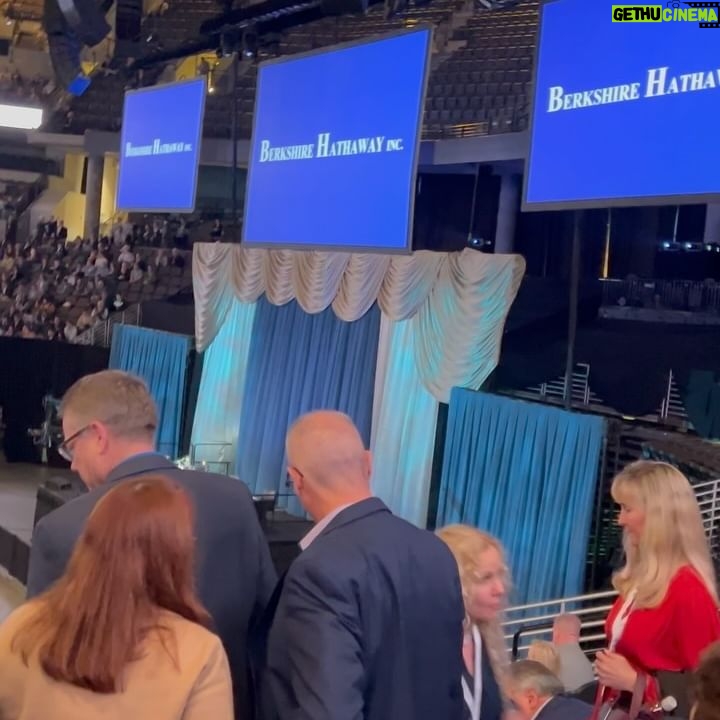 Glenn Close Instagram - It was with joy and expectation that I attended this year's Berkshire Hathaway Shareholders Meeting in Omaha. The first time that Warren Buffett addressed the 45,000 strong audience without his partner, Charlie Munger, sitting beside him, eating See's peanut brittle, offering brilliant, witty, succinct comments. It was a fascinating, uplifting day which started with an incredibly moving video tribute to Charlie--Warren's partner for 60 years. The fact that, without flagging, 93 year-old Warren continues to lead these meetings in both the morning and afternoon sessions and that the capacity audience of 45,000 stays silent and engaged is a phenomenon not matched anywhere.