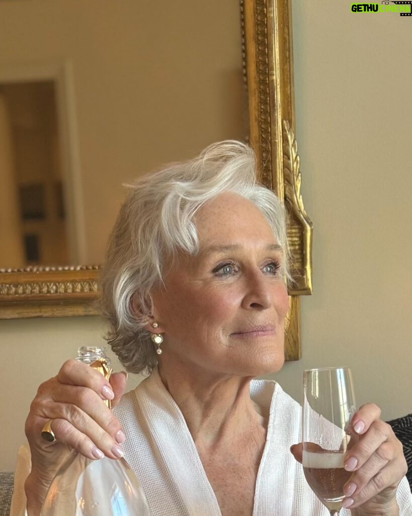 Glenn Close Instagram - My favorite champagne! #paris #parisfashionweek @dior @diorbeauty @ruinart