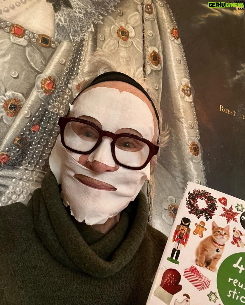Glenn Close Instagram - What better time to slap on a facial mask than when addressing holiday cards and being profligate with stickers, while Pip rests with his French fries! Life goes on...thank goodness. There's a bluebird sky today. LOVE TO ALL.