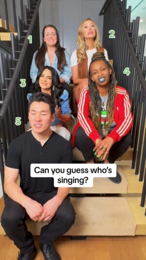 Glozell Green Instagram - Can you guess who’s singing?
