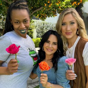 Glozell Green Instagram - Fun day filming collabs 💚