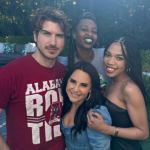 Glozell Green Instagram - Fun day filming collabs 💚