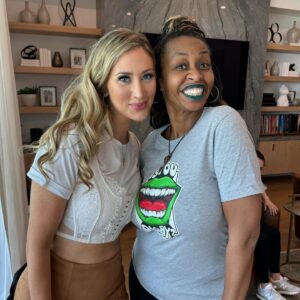Glozell Green Instagram - Fun day filming collabs 💚