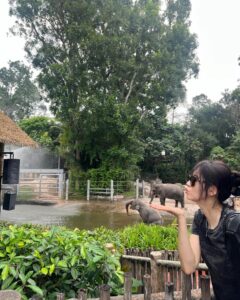 Go Ara Instagram - 🐘💋