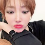Go Joon-hee Instagram – 아이메이크업이 너무 좋아서 메이크업지우싫었던 날 들 🤭🤭🤭