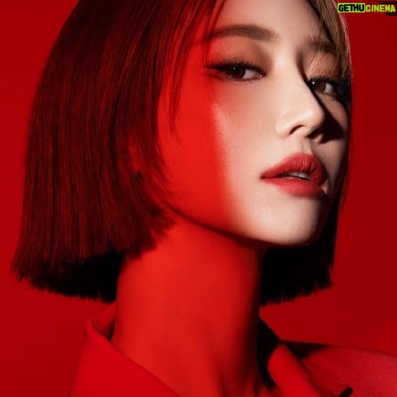 Go Joon-hee Instagram - ❤️ 🩷❤️ #휴젤 @the_chaeum #더채움