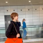 Go Joon-hee Instagram - 중국판 “그녀는 예뻤다” ‘혜진’역을 맡았던 ❤️중국스타 Dilireba 공항에서 만났다 🤭🤭🤭 Dilireba 안녕? 나는 한국판 ”그녀는 예뻤다“ ‘ 민하리‘야 😋😋😋