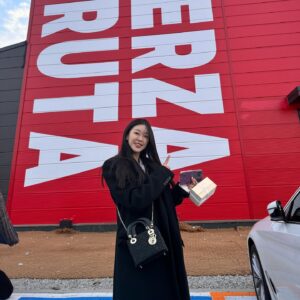 Go Won-hee Instagram - 잔혹한 힘 

스트레스는 저편으로 👋🏼
